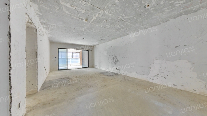 中德英伦联邦B区二手房实景图