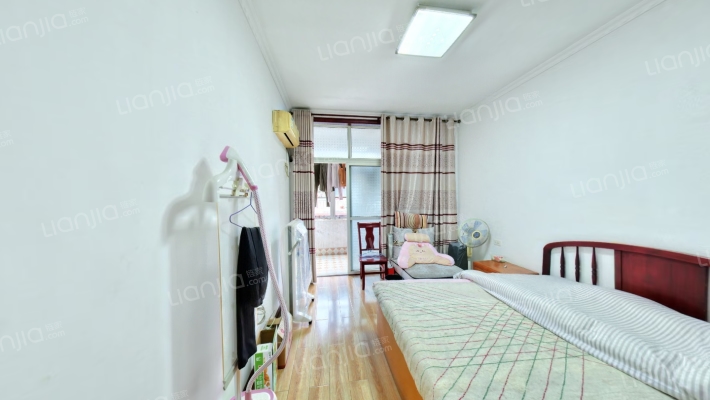 绿苑路二手房实景图