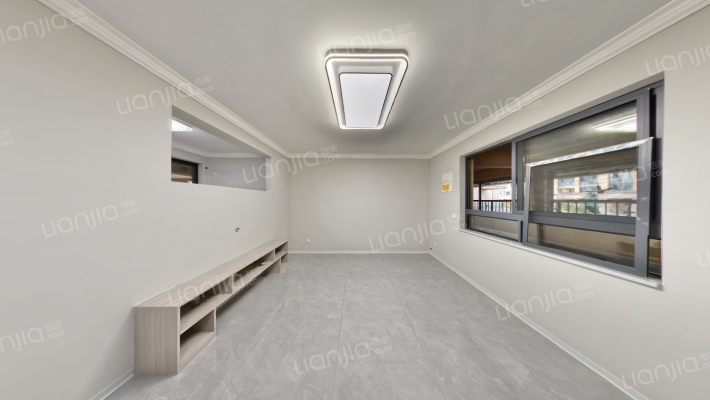 琨华帝宝花园二手房实景图