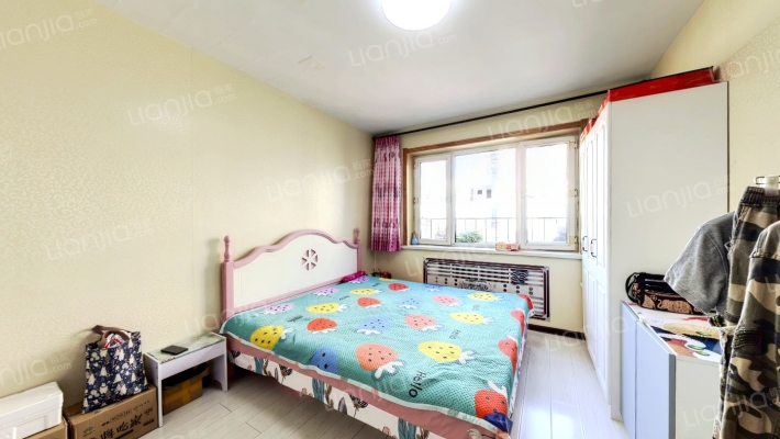 宜居家园B区二手房实景图