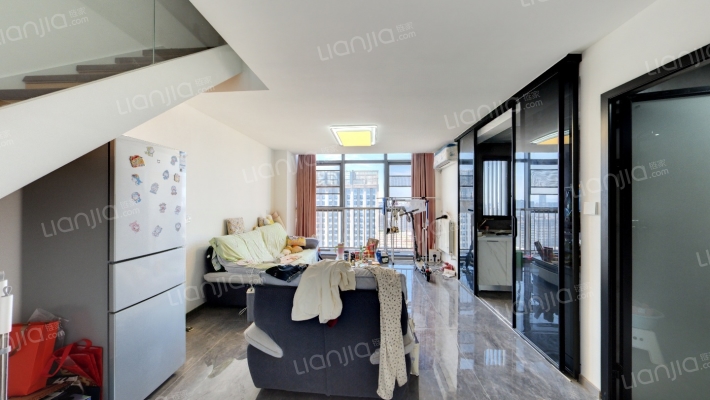 3号LOFT二手房实景图