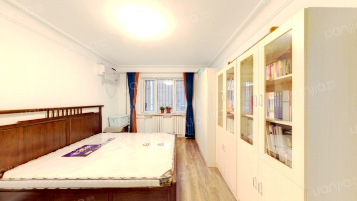 植园里二手房实景图