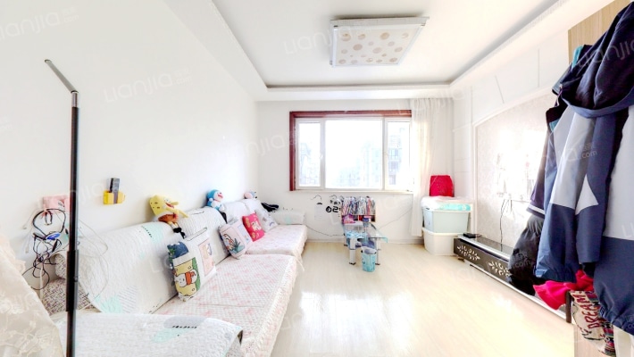 伴山润城二手房实景图