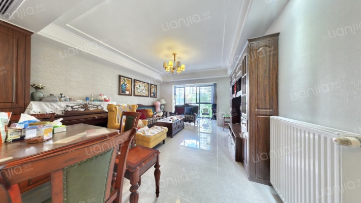 金地金沙府邸二手房实景图