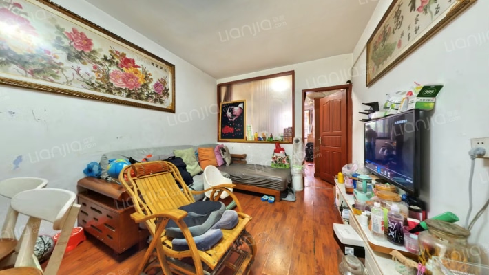 罗家碾街157号二手房实景图