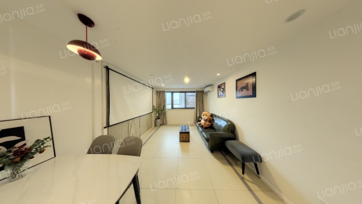 外滩风景二手房实景图