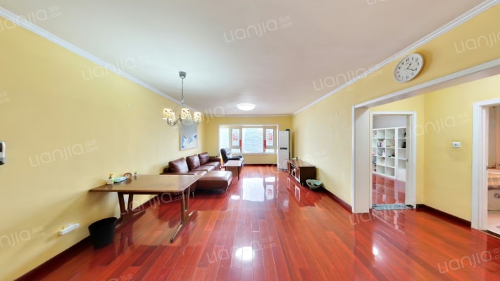 宝星国际二期二手房实景图