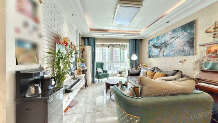 海伦国际二期二手房实景图