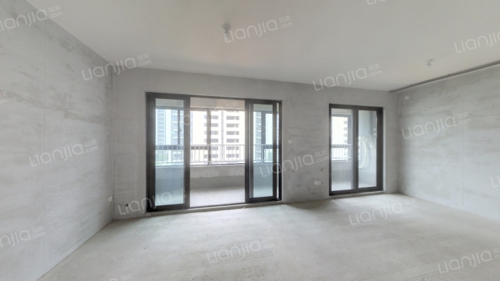 信园蓝庭二手房实景图