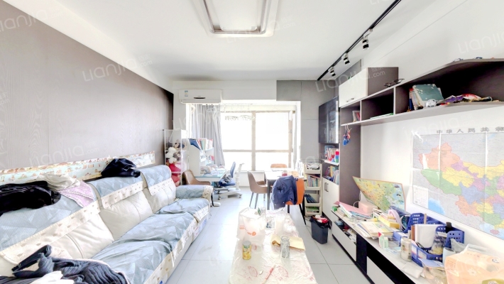 万盛名仕佳园二手房实景图