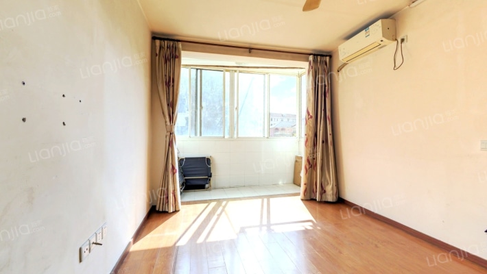 安顺路273号二手房实景图