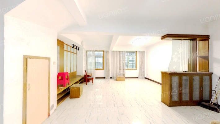 月兔春后二手房实景图