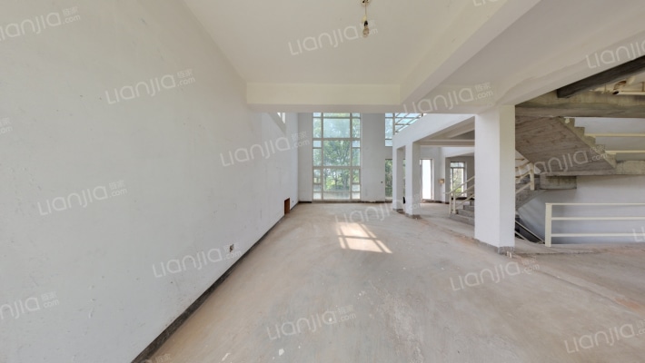 太阳岛高尔夫别墅二手房实景图