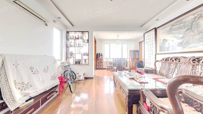 西海岸路38号二手房实景图