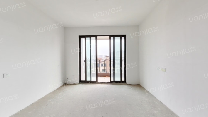 中南江滨悦二手房实景图