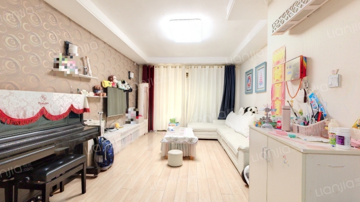 华邦中央花园二手房实景图