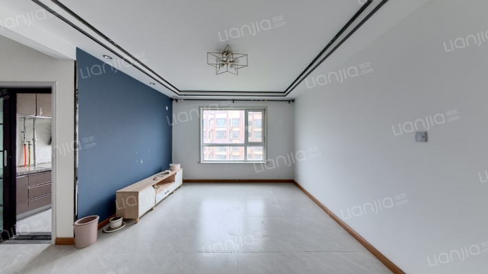 新安家园东区二手房实景图