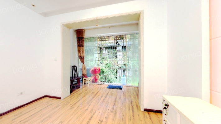 新添村蔡家寨安置小区二手房实景图