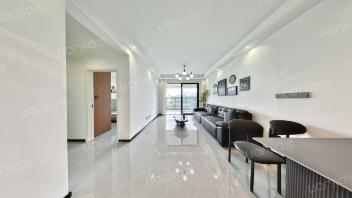 水岸公园二手房实景图