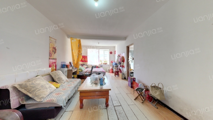 新方新怡园CD区二手房实景图