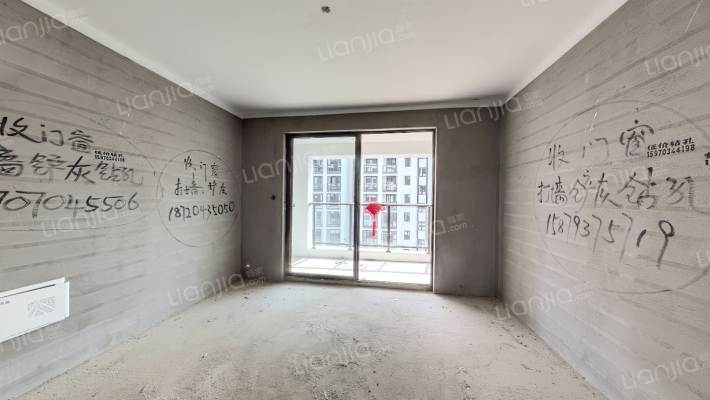 十里风荷D区二手房实景图