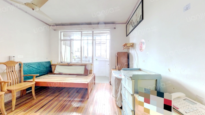 青松小区二手房实景图