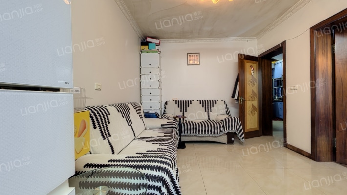 银桥大楼二手房实景图