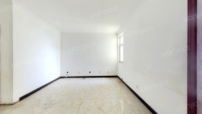 联合七号院 房本满二税低 好楼层 采光很不错-客厅