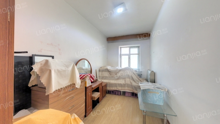 哈军休一所二手房实景图