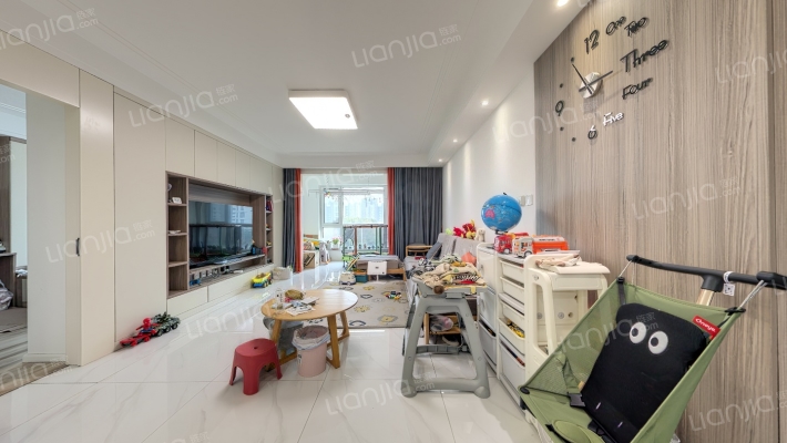 保利林语镜二手房实景图