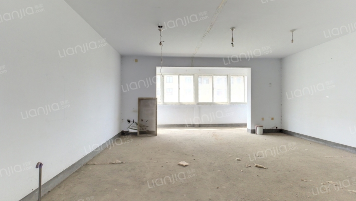 东畔花苑二手房实景图