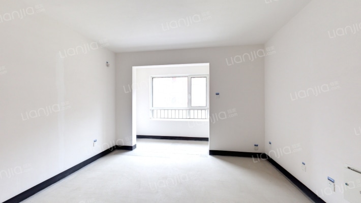 东岸名郡一期二手房实景图