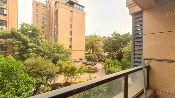 香缇公馆二手房实景图