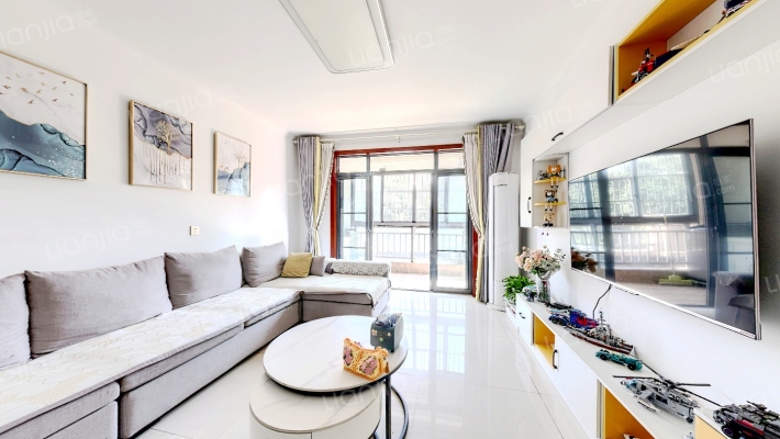 长安萨尔斯堡二手房实景图