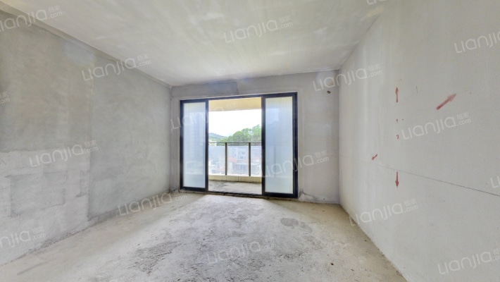 三正瑞士半山二区二手房实景图