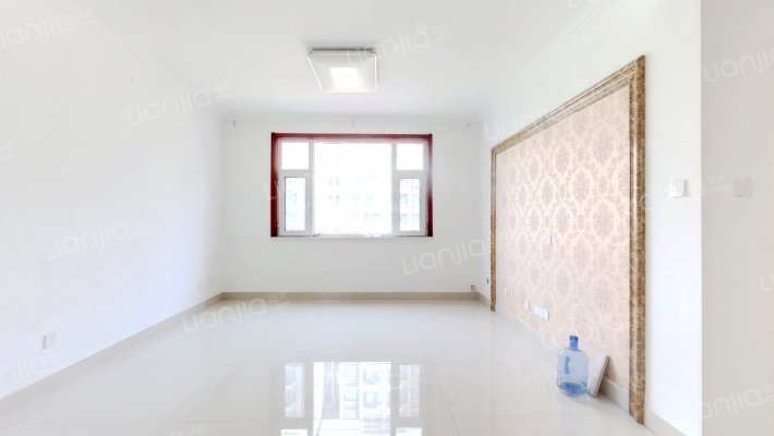 华都•颐年园二手房实景图