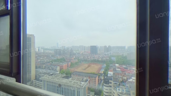 南湖誉峰二手房实景图