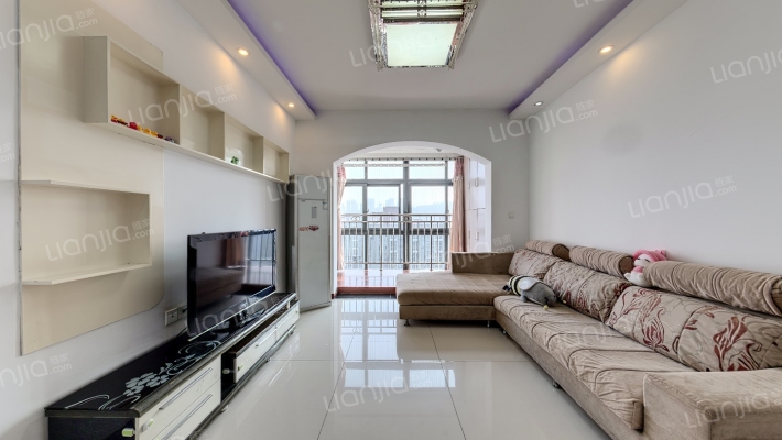 东海岸焦点二手房实景图