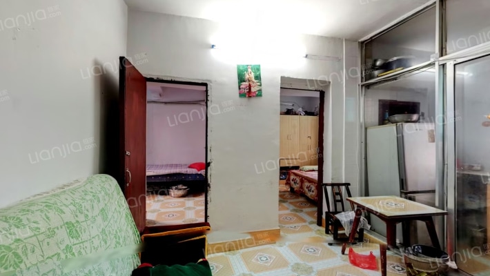 港务局家属区二手房实景图