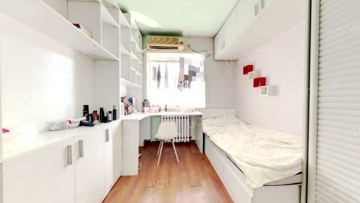 南郊宾馆宿舍二手房实景图