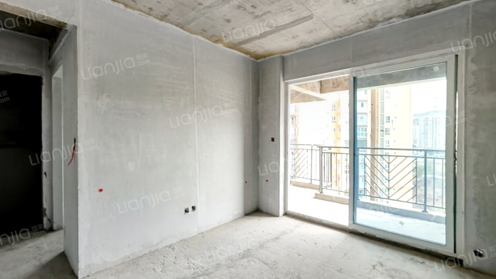 湖畔森邻二手房实景图