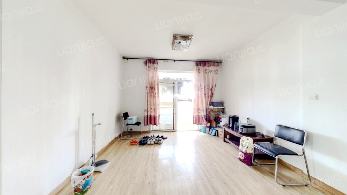 青润家园二手房实景图