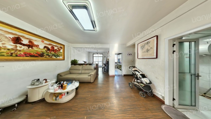 万事达小区二手房实景图