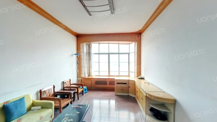 公园建行楼二手房实景图