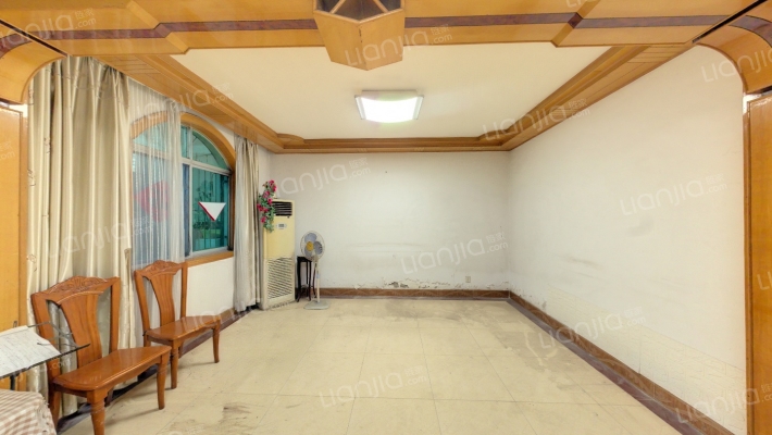 银海花园二手房实景图