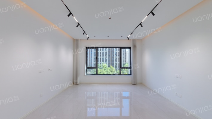 中铁华侨城和园二手房实景图