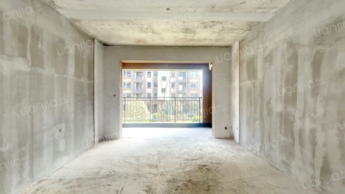 宝德·东堤湾1号二手房实景图