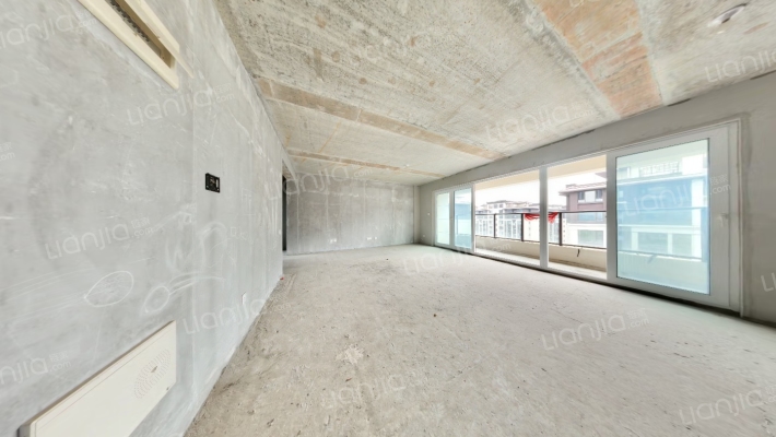 保利国际城中央花园A区二手房实景图