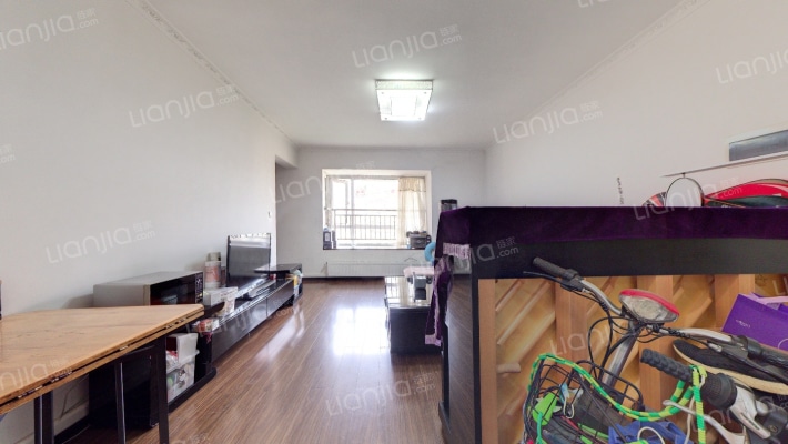 正成拉斐二手房实景图