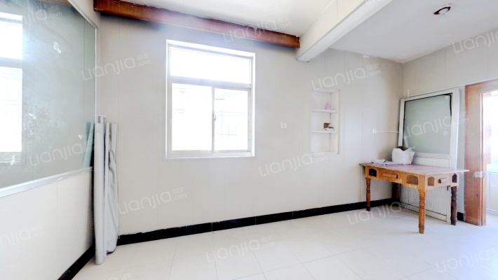 健康西路食品学院宿舍区二手房实景图